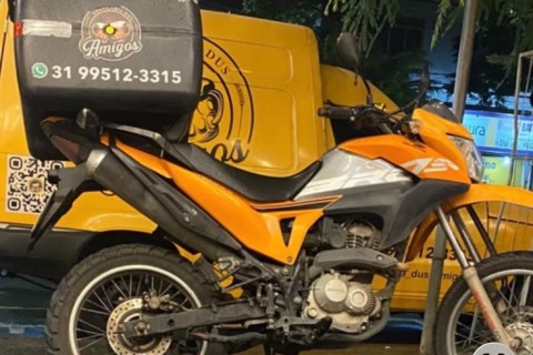 Moto de delivery é furtada no Centro de Pedro Leopoldo