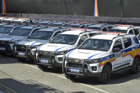 Polícia recupera motocicleta furtada minutos após o crime