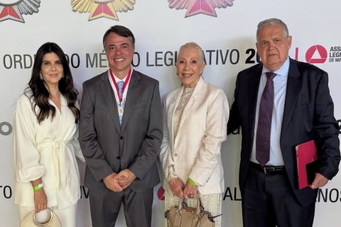 Empresário Tiago de Brito é homenageado com a Ordem do Mérito Legislativo 2025 em Belo Horizonte