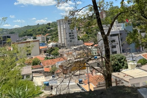 Sem habilitação, motociclista foge da PM e é detido após perseguição em Pedro Leopoldo