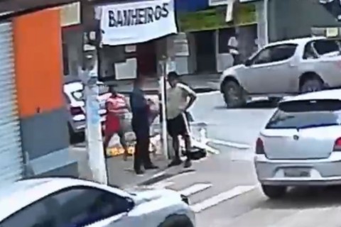 Prefeitura esclarece boato sobre ação de fiscais em comércio de pequi no Centro de Pedro Leopoldo