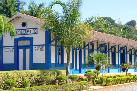 Mãe de criança atípica cobra respostas após demissão de psiquiatra infantil em Pedro Leopoldo