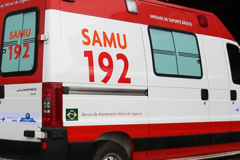 Morador de Pedro Leopoldo é resgatado pelo SAMU após capotamento na MG-424