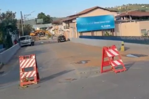 Obras da Copasa na Rua Nossa Senhora das Graças têm prazo prorrogado em Pedro Leopoldo