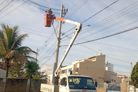 Prefeitura intensifica manutenção da iluminação pública e reforça canais de atendimento à população