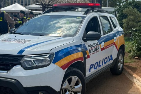 Manobra para evitar batida termina em acidente com três veículos