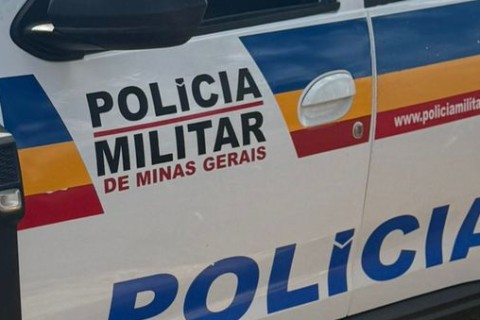 Acidente entre dois carros é registrado no bairro Santa Fé, em Pedro Leopoldo