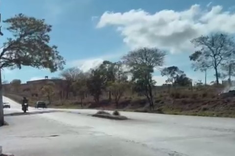 Reclamações sobre wind flyers de candidatos levantam questionamentos sobre segurança no trânsito em Pedro Leopoldo